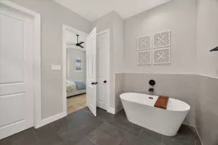 5359 Creekmont Oaks Ln, Houston, TX 77091 - Photo 16
