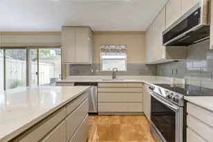 6337 Briar Rose Dr, Houston, TX 77057 - Photo 22