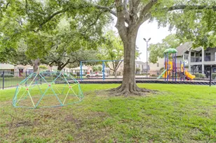 6337 Briar Rose Dr, Houston, TX 77057 - Photo 46