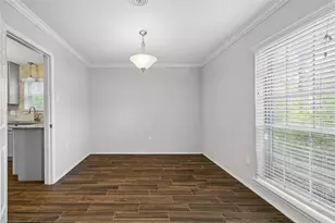 5402 Queensloch Dr, Houston, TX 77096 - Photo 12