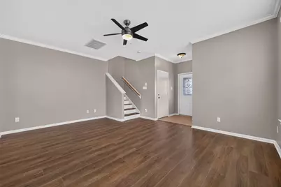 8126 Montague Manor Lane, Houston, TX 77072 - Photo 10