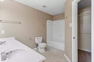 5002 Asia Ln, Dickinson, TX 77539 - Photo 6