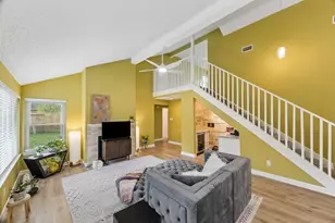 1054 Margate Dr, Pearland, TX 77584 - Photo 2