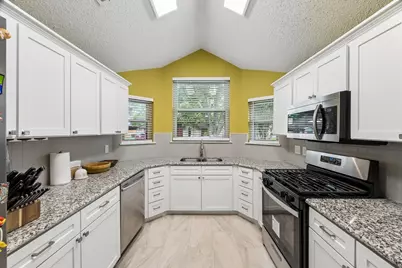 1054 Margate Drive, Pearland, TX 77584 - Photo 4