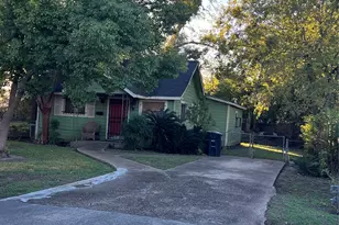 4305 Los Angeles St, Houston, TX 77026 - Photo 1