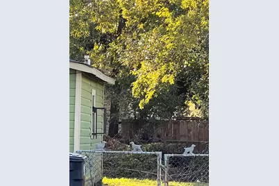 4305 Los Angeles Street, Houston, TX 77026 - Photo 12