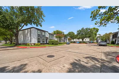 10211 Beekman Place Drive Drive, Houston, TX 77043 - Photo 2