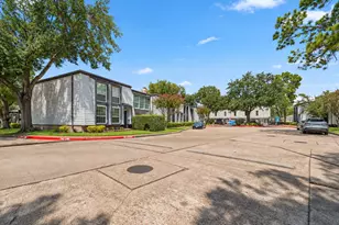 10211 Beekman Pl Dr Dr, Houston, TX 77043 - Photo 2