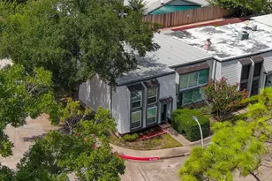 10211 Beekman Pl Dr Dr, Houston, TX 77043 - Photo 34