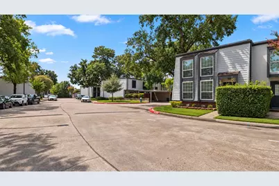 10211 Beekman Place Drive Drive, Houston, TX 77043 - Photo 4