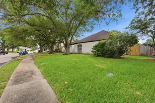 7110 Rancheria Dr, Houston, TX 77083 - Photo 32