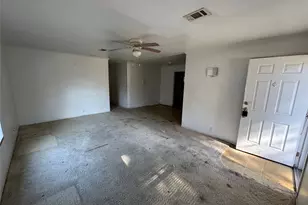 11707 Greenglen Dr, Houston, TX 77044 - Photo 2
