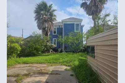 2724 Avenue L, Galveston, TX 77550 - Photo 32