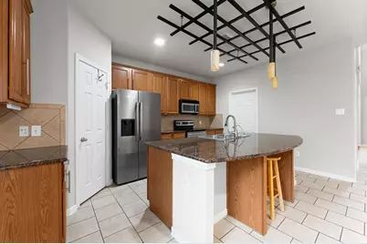 135 S Spinning Wheel Circle, The Woodlands, TX 77382 - Photo 30