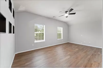 135 S Spinning Wheel Circle, The Woodlands, TX 77382 - Photo 10