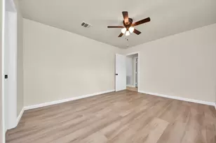 7707 Lumber Jack Dr, Houston, TX 77040 - Photo 28