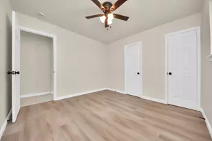 7707 Lumber Jack Dr, Houston, TX 77040 - Photo 20