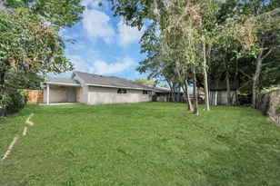 7707 Lumber Jack Dr, Houston, TX 77040 - Photo 36