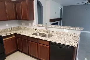 5927 Golden Cove Rd, Cove, TX 77523 - Photo 6