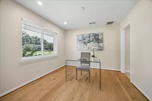 8922 Springview Ln, Houston, TX 77080 - Photo 16