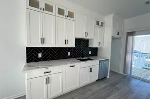 226 S Y St, La Porte, TX 77571 - Photo 6