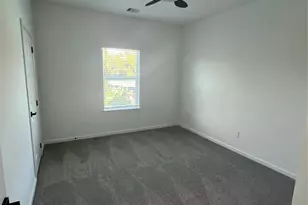 226 S Y St, La Porte, TX 77571 - Photo 12