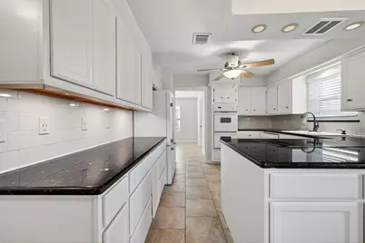 906 Crossfield Drive, Katy, TX 77450 - Photo 16