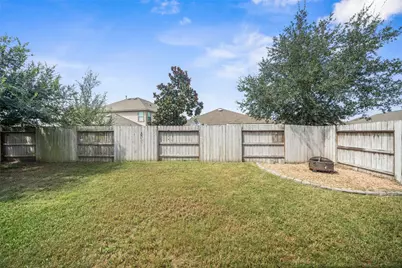 1118 Upton Court, Conroe, TX 77304 - Photo 4