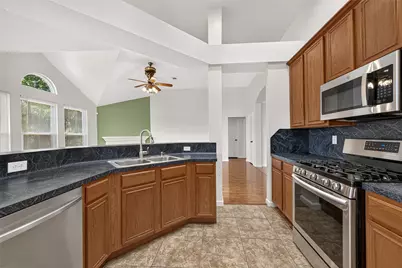 31426 Camden Village Drive, Spring, TX 77386 - Photo 22
