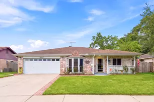 8407 Bandridge Rd, La Porte, TX 77571 - Photo 1