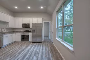 11604 Vistawood St, Willis, TX 77318 - Photo 14
