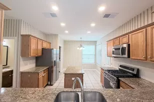 12211 Meadow Crest Ct, Meadows Place, TX 77477 - Photo 6