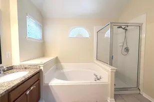 12211 Meadow Crest Ct, Meadows Place, TX 77477 - Photo 18