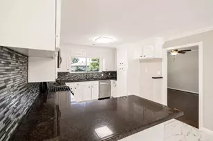 1307 9th St, Galena Park, TX 77547 - Photo 8
