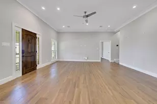 930 Paradise Dr, Coldspring, TX 77331 - Photo 10