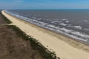 4411 Strand Ave, Crystal Beach, TX 77650 - Photo 48