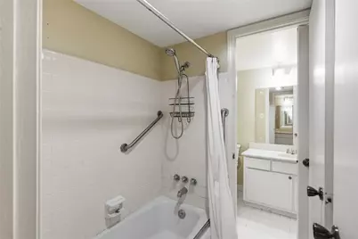 12973 Trail Hollow Drive #2973, Houston, TX 77079 - Photo 14
