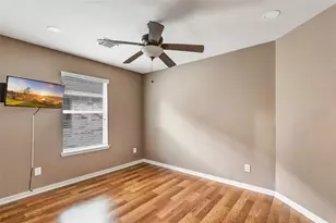 6030 Sandy Creek Dr, Baytown, TX 77523 - Photo 32