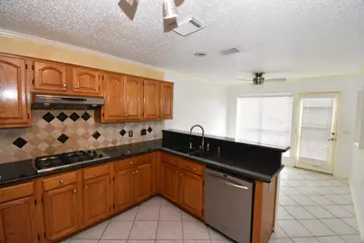 9007 Woodleigh, Houston, TX 77083 - Photo 4