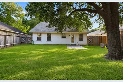 6 Thicket Grove Place, The Woodlands, TX 77385 - Photo 44