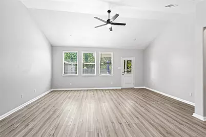 6119 Carpenters Cove Lane, Houston, TX 77049 - Photo 10