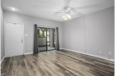 7065 N Holiday Drive, Galveston, TX 77550 - Photo 6