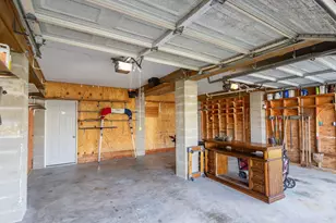 391 Ling St, Bayou Vista, TX 77563 - Photo 44