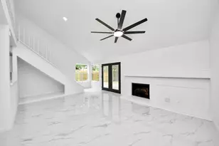10410 Green Valley Ln, Houston, TX 77064 - Photo 20