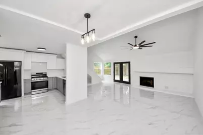 10410 Green Valley Lane, Houston, TX 77064 - Photo 10