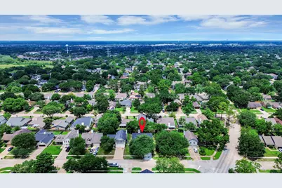 10410 Green Valley Lane, Houston, TX 77064 - Photo 46