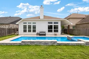8803 W Cres Lake Cir, Baytown, TX 77521 - Photo 14