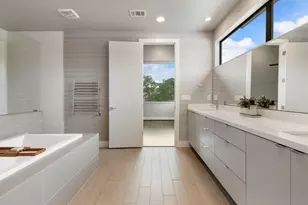 1617 Wichita St, Houston, TX 77004 - Photo 32
