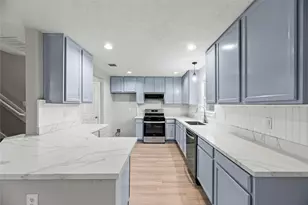 7606 Hillsdale Park Ct, Cypress, TX 77433 - Photo 6