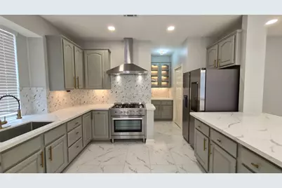 5818 Wilkins Lane, Sugar Land, TX 77479 - Photo 6
